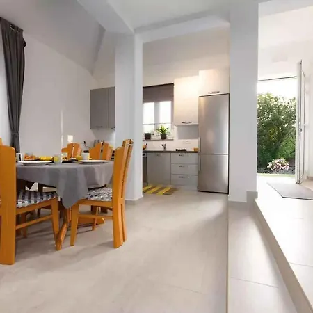 In 49910 Holiday home Rijeka