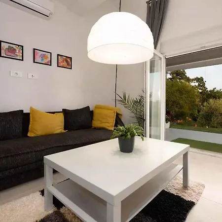 In 49910 Holiday home Rijeka